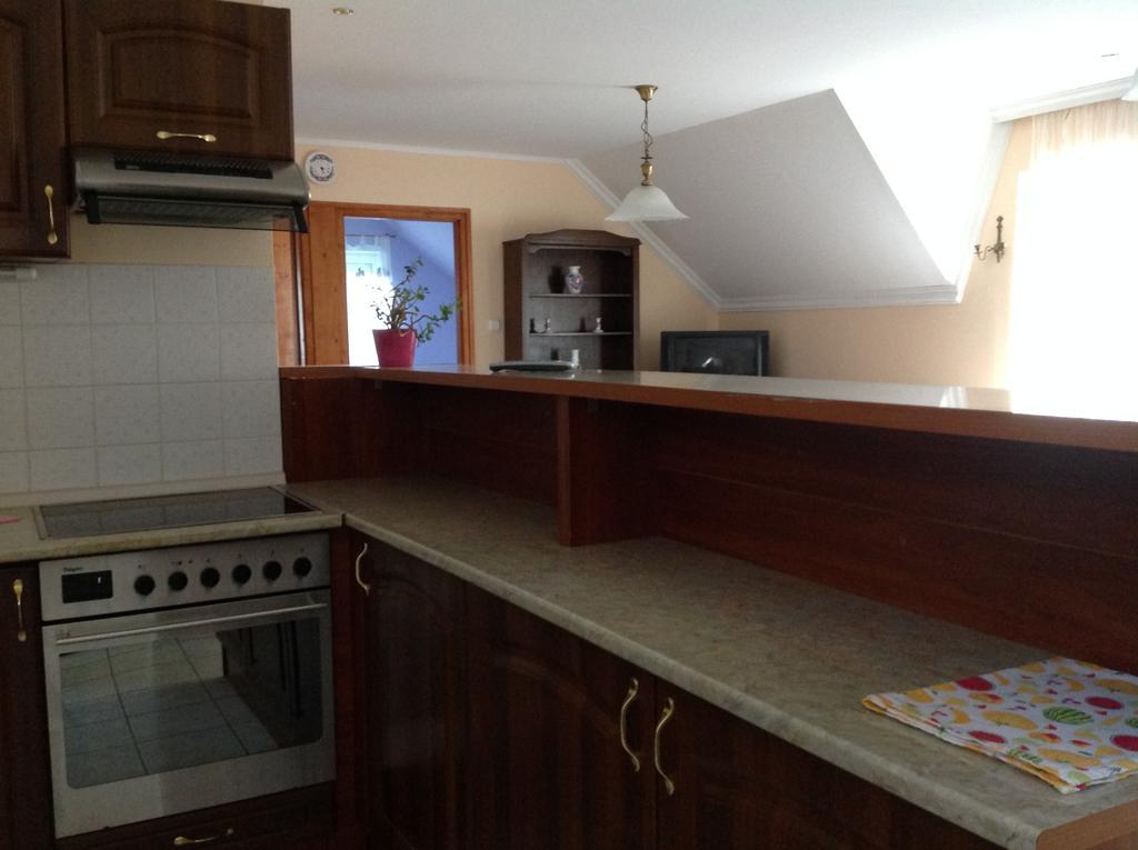 Attila Apartmanhaz Hotel Hévíz Стая снимка